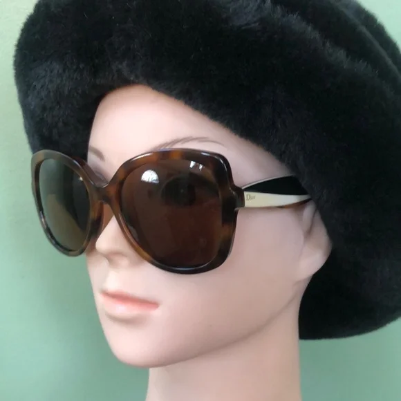 Christian Dior Sunglasses w Case - Picture 5 of 11